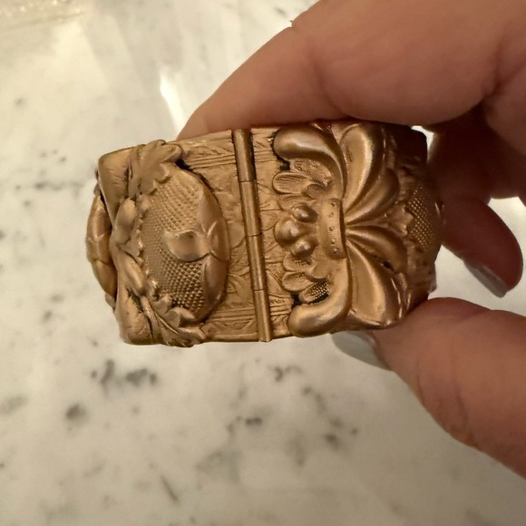 Ornate Vintage Gold-Tone Floral Cuff Bracelet - Picture 2 of 8